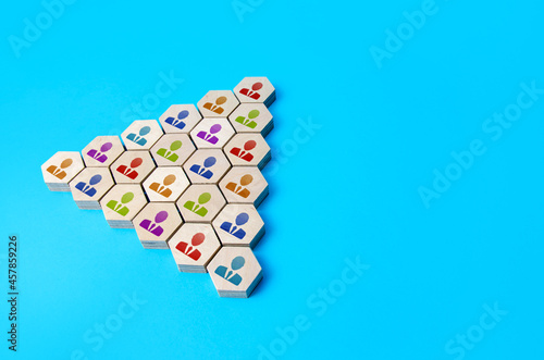 Wallpaper Mural Businessmen cooperate in an trade association. Unity and diversity. Multiculturalism. Globalization. Attracting investors. Conglomerate, corporation. Business group formation, common interest. Torontodigital.ca