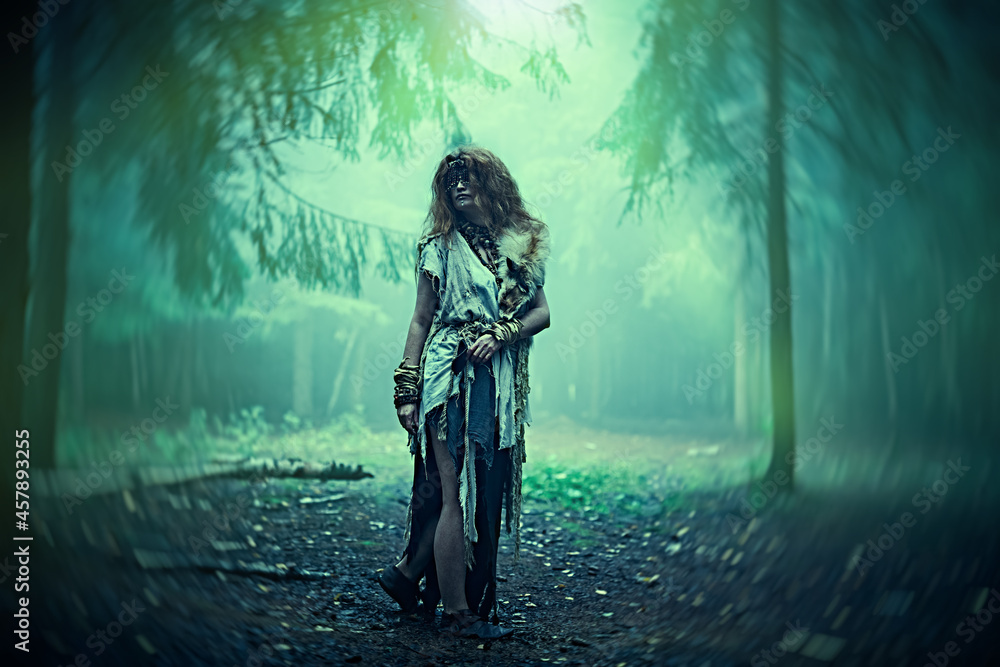Naklejka premium mysterious forest witch