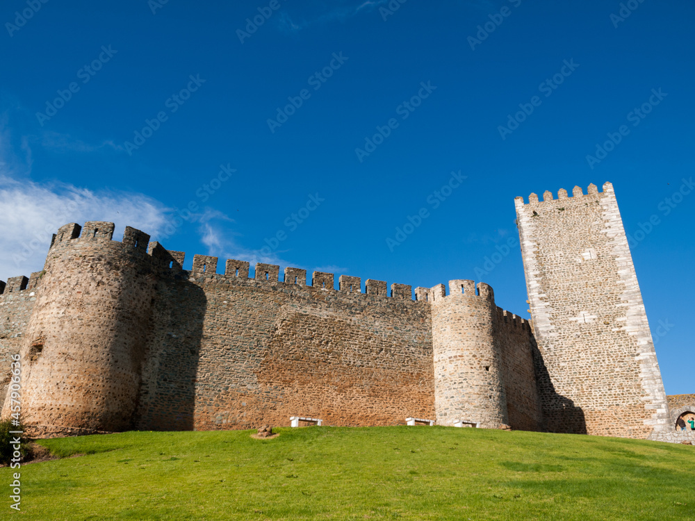 Walls and tower of the Vidigueira castle