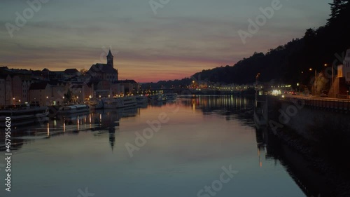 Wallpaper Mural Timelapse der Donau in Passau Torontodigital.ca