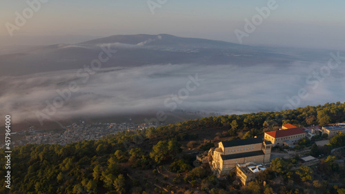 Canvastavla Aerial view over Mount Tavor and Church of the Transfiguration
Drone view from N