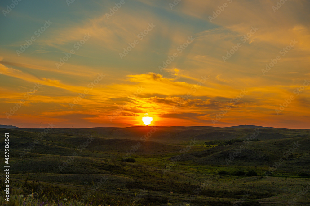 sunset, sky, sun, sunrise, clouds, nature, landscape, orange, cloud, dusk, evening, morning, mountains, view, sunlight, summer, silhouette, yellow, light, color, beauty, red, mountain, tree, dawn