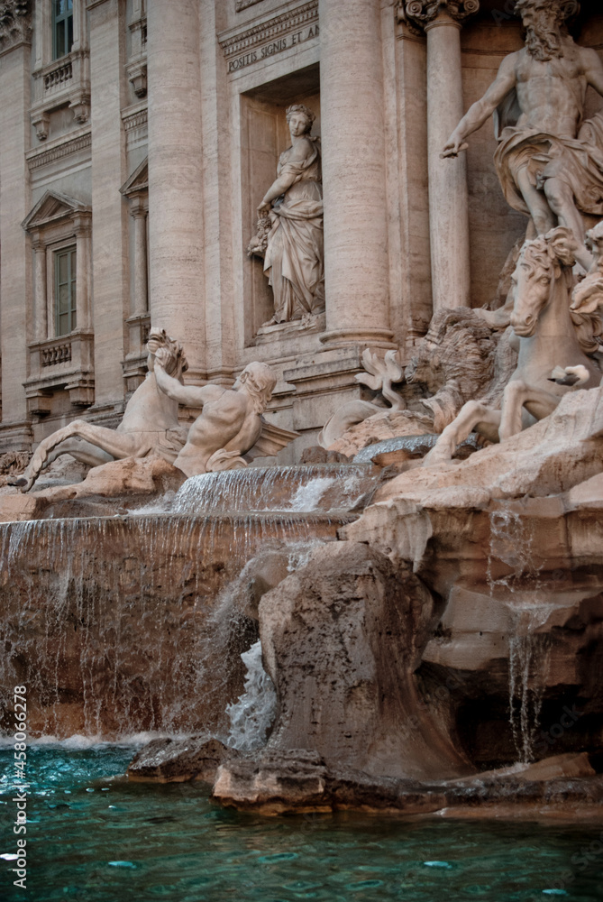 fontana di trevi