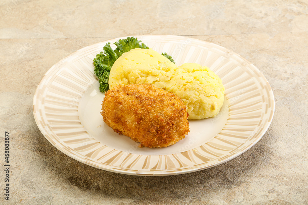 Crispy chicken cutlet with mashed potato Crispy chicken cutlet with mashed potato