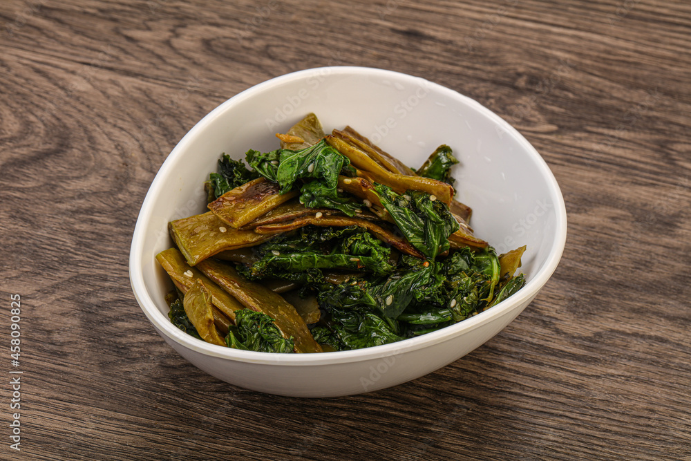Vagan cuisine with roasted green bean Vagan cuisine with roasted green bean