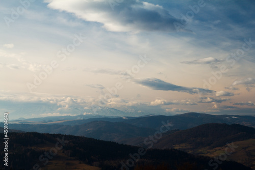 krajobraz górski, widok ze szlaku