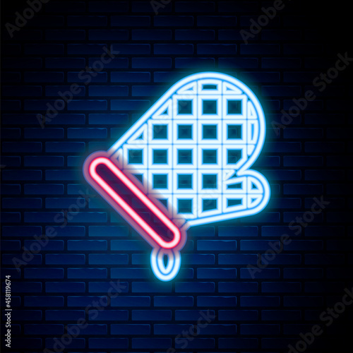 Glowing neon line Oven glove icon isolated on brick wall background. Kitchen potholder sign. Cooking glove. Colorful outline concept. Vector