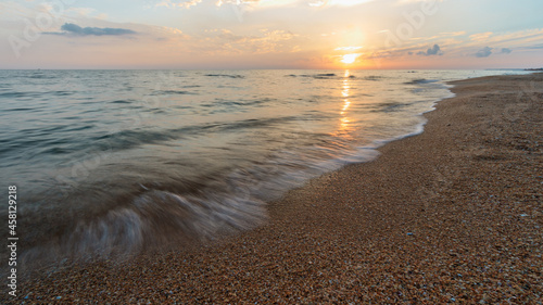 Fototapeta Naklejka Na Ścianę i Meble -  Sunset at the seaside
