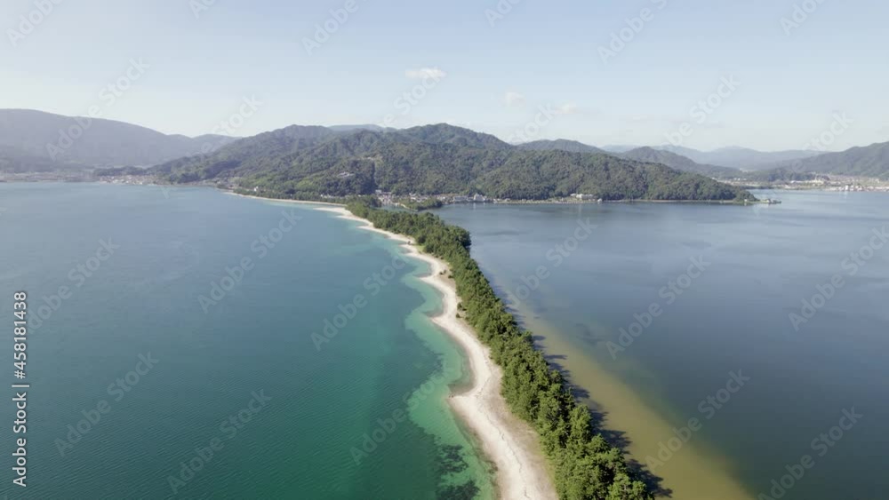 鏡のような水面に浮かぶ日本三景天橋立をドローン空撮 鏡のような水面に浮かぶ日本三景天橋立をドローン空撮