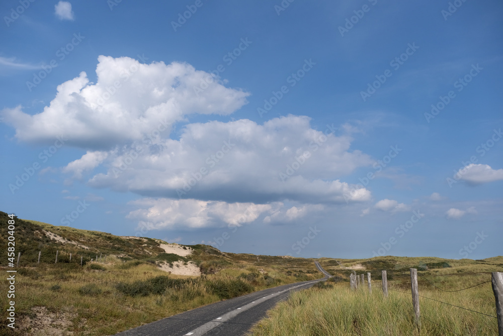 A cycle path along the Dutch coast between Noordwijk and Zandvoort A cycle path along the Dutch coast between Noordwijk and Zandvoort