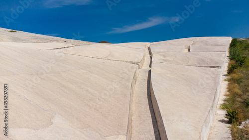 fotografia aerea del cretto di burri in sicilia photo