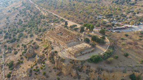 fotografia aerea della valle dei templi ad agrigento photo