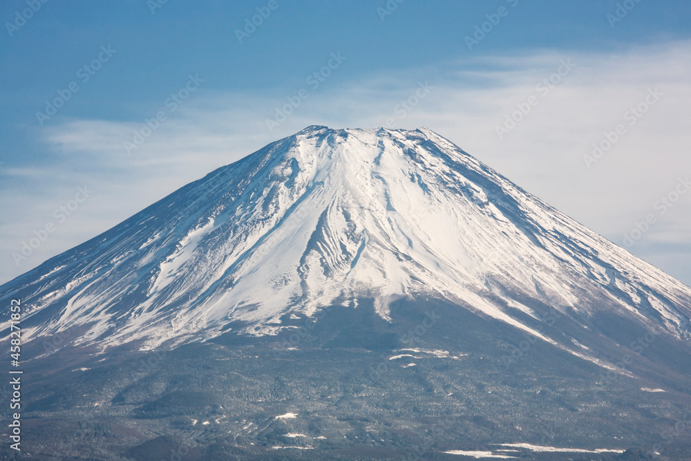 富士山　冠雪の富士　冬　山
