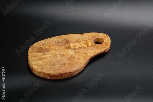 Olive tree board for kitchen © Andrei Starostin