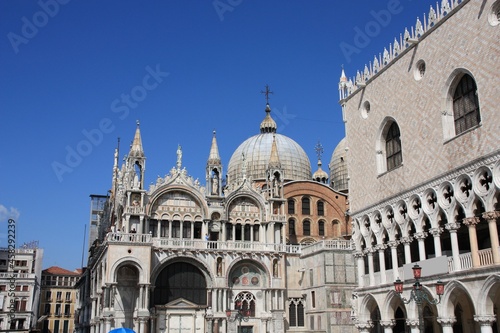 Landmarks of Venice, Italy © Tupungato