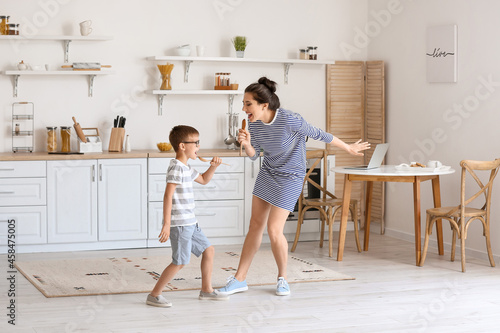 Young woman and her little ...