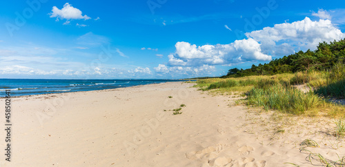 Fototapeta Naklejka Na Ścianę i Meble -  Ostseestrand in Dänemark im Sommer