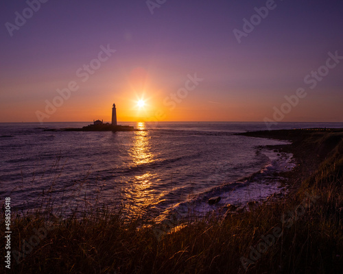 Sunrise at St. Marys Lighthouse in Northumberland  UK