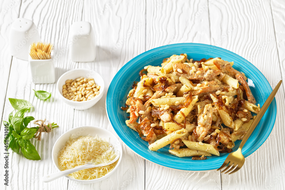 chicken alfredo pasta penne with caramelized onion