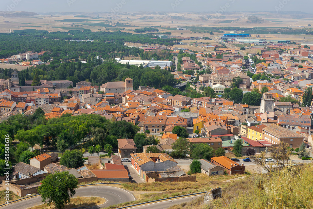 vista del municipio de Peñafiel en la provincia de Valladolid, España