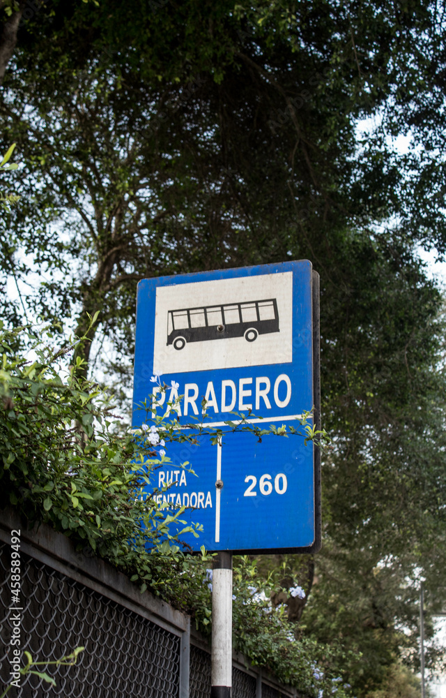 Bus sign in Spanish