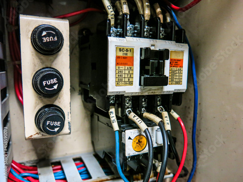 Circuit breakers and fuse-loading knobs provide power connections to all electrical appliances in homes, buildings and industrial plants. and safety protection