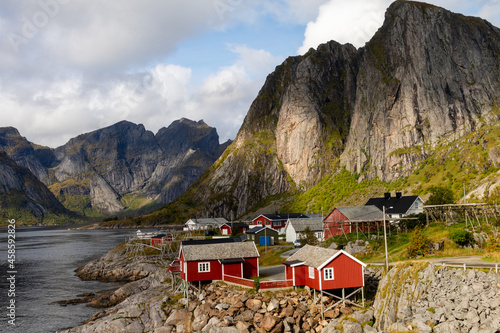 Rorbu Pfahlbauten im Ort Hamnøy auf den Lofoten photo