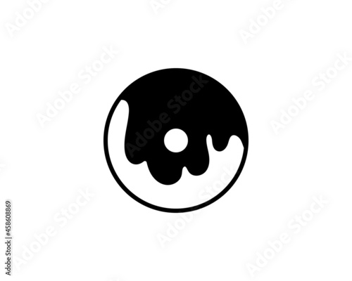 Black line Donut with sweet glaze icon isolated on white background. Vector Illustration.