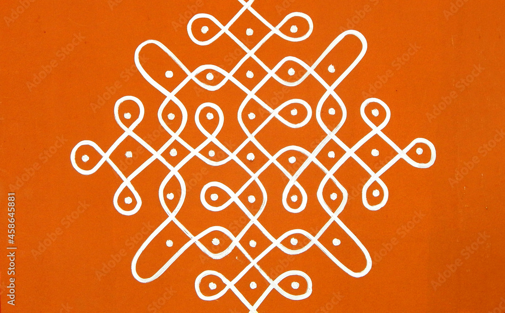 Φωτογραφία Indian Hindu traditional rangoli drawing on the wall of rural house,