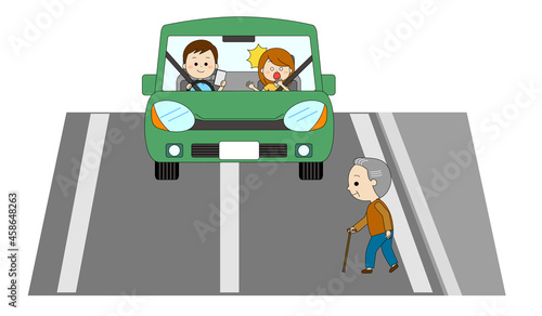 スマホを見ていて道路を横断する歩行者に気がついていない運転手