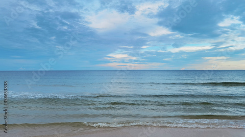Fototapeta Naklejka Na Ścianę i Meble -  tropical beach and blue sky in nature