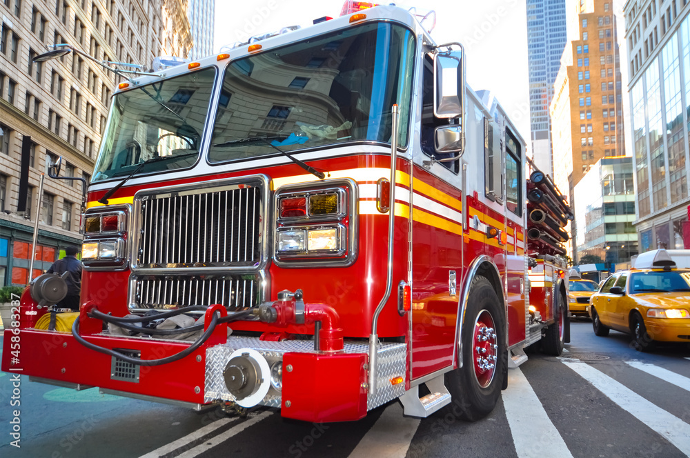 Feuerwehr New York City fire fighters Löschfahrzeug Löschzug rot