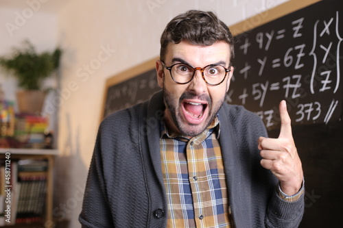 Canvas Print Displeased teacher yelling in classroom