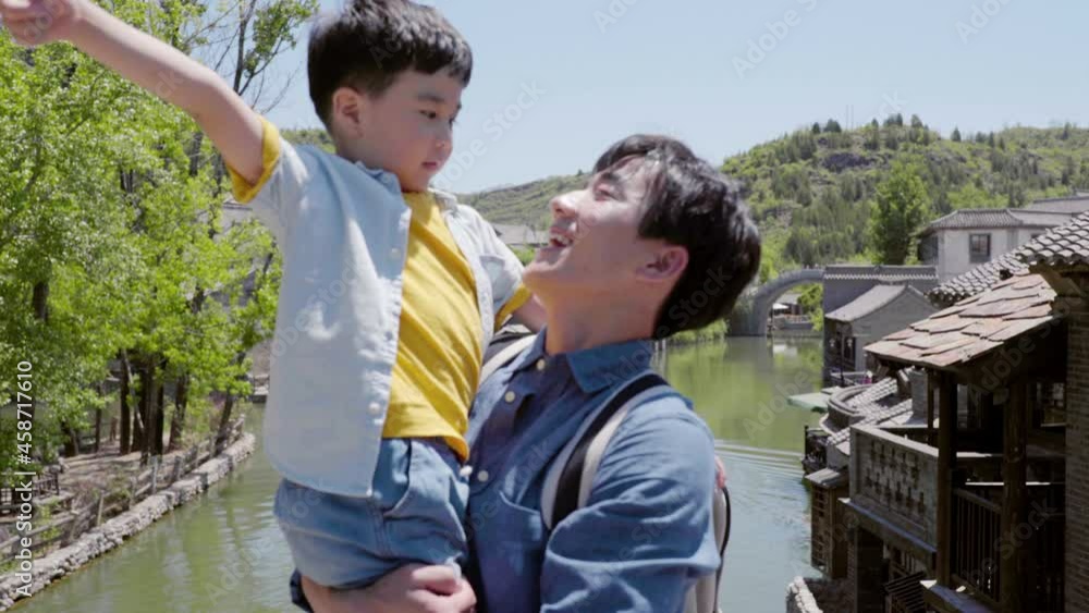 Happy father and son enjoying vacation,4K Happy father and son enjoying vacation,4K