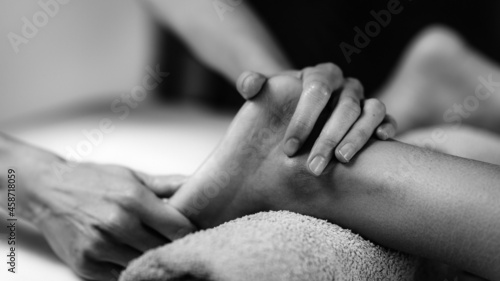 Ayurvedic Foot Massage © Microgen