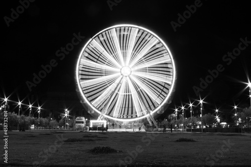 ferris wheel at night © Martin