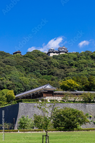 空と山とお城