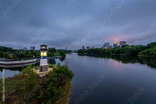 Sunrise from Boom Island Park