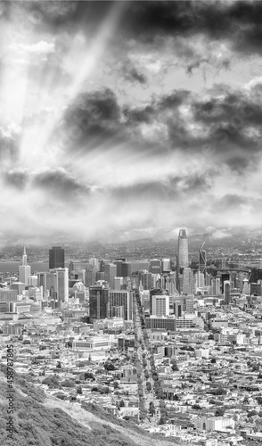 San Francico skyline from Christmas Tree Point © jovannig