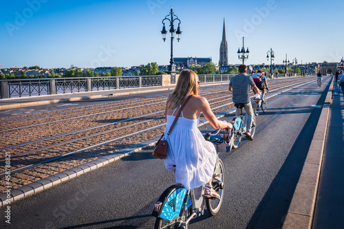 Obraz na płótnie Cityscape of Bordeaux (France) w salonie