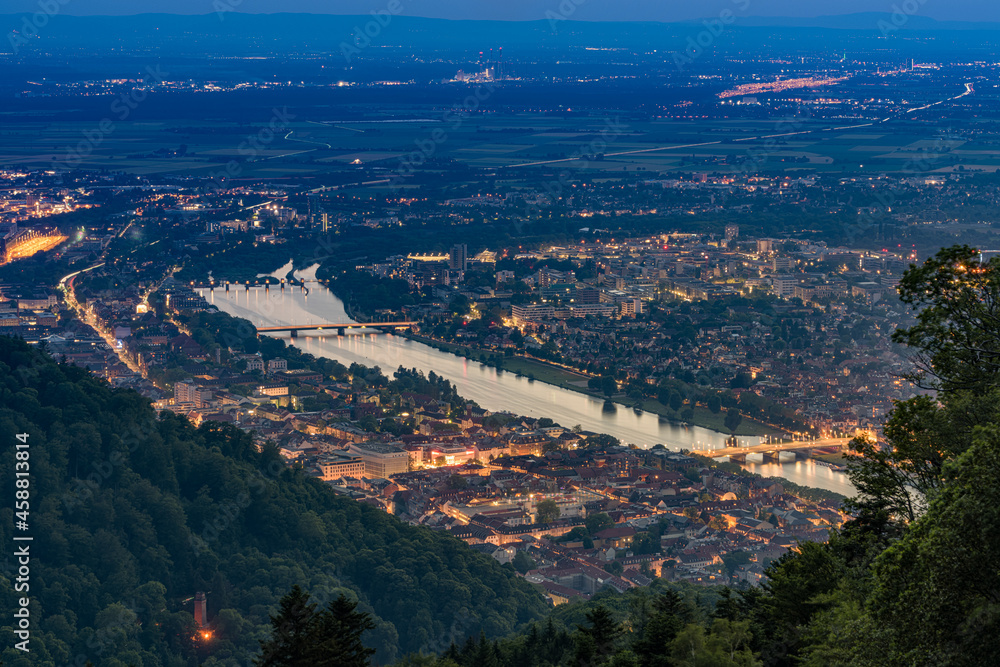 Luftaufnahme - Heidelberg und Mannheim bei Nacht