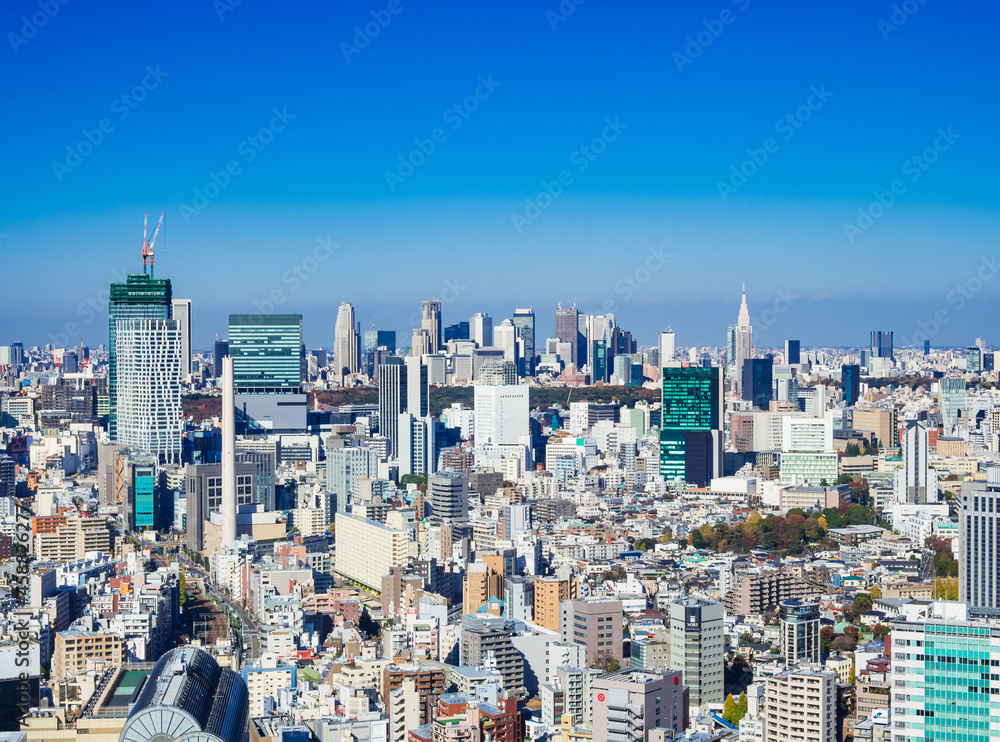 東京　新宿副都心の高層ビル