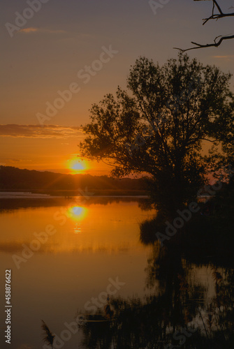 Foto sunset on the lake