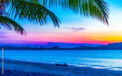 Fototapeta Naklejka Na Ścianę i Meble -  The most beautiful colorful sunset Koh Phayam Beach Ranong Thailand.