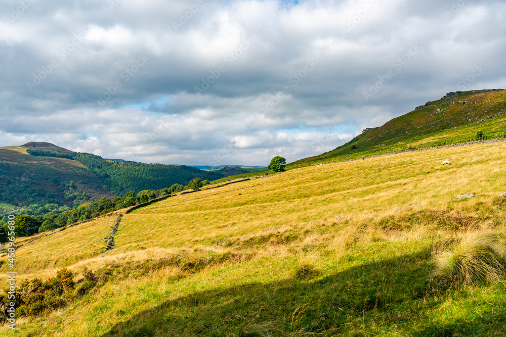 Obraz premium Peak District, Derbyshire England
