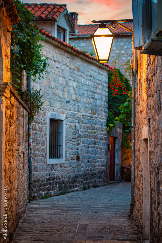 Fototapeta premium Budva old town street at night
