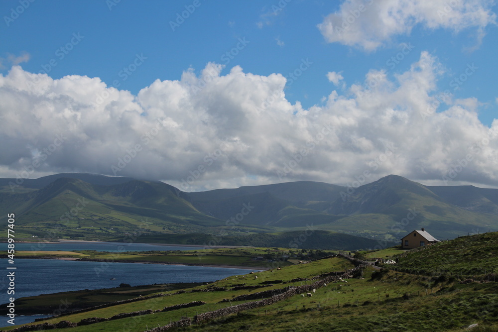 Paisajes que te puedes encontrar por las carreteras irlandesas.