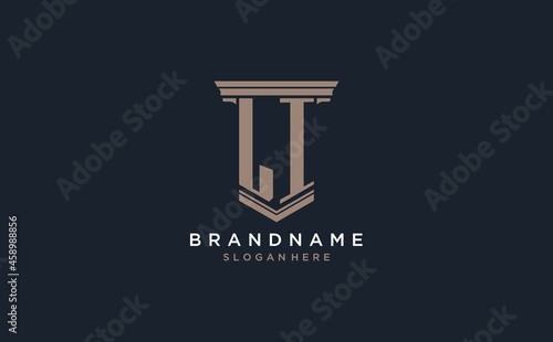 LI initial logo with pillar style, luxury law firm logo design ideas