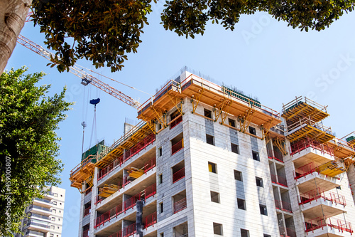 Canvastavla Construction of a building using monolithic frame construction technology on sun