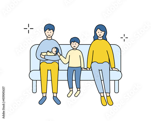 ソファでくつろぐ4人家族のイラスト　親子　男の子　赤ちゃん　お父さん　お母さん　子ども　子育て